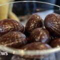 Chocolate: Cocoa price hits record high as El Niño hurts crops