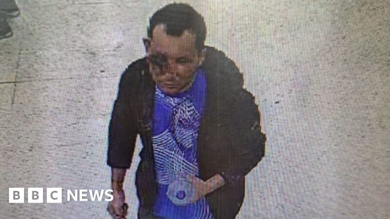 Clapham attack: Police release image of suspect with 'significant injuries'