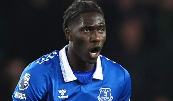 Everton 1-1 Crystal Palace: Amadou Onana header lifts hosts out of bottom three