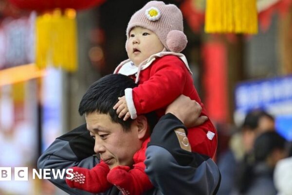 Lunar New Year: China tourism spending tops pre-Covid level