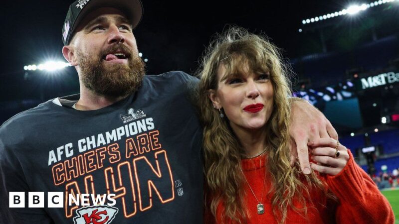 Super Bowl 2024: Taylor Swift touches down in Las Vegas