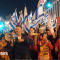 Tel Aviv protesters call on Netanyahu to resign